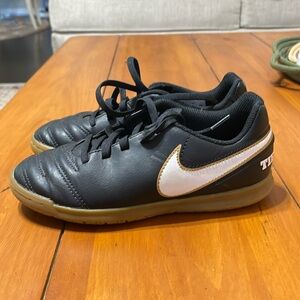 Nike Tempo indoor soccer shoes